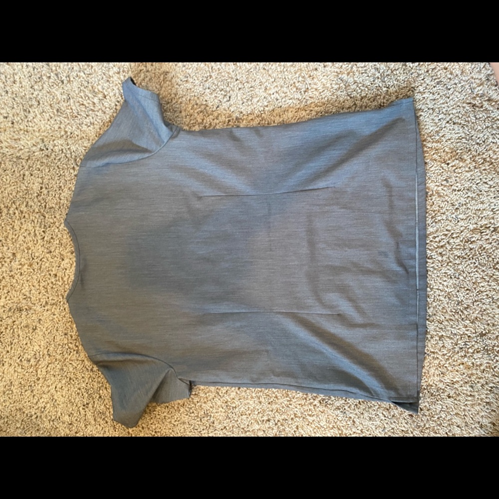 Figs Graphite Gray Top Size Medium - image 3